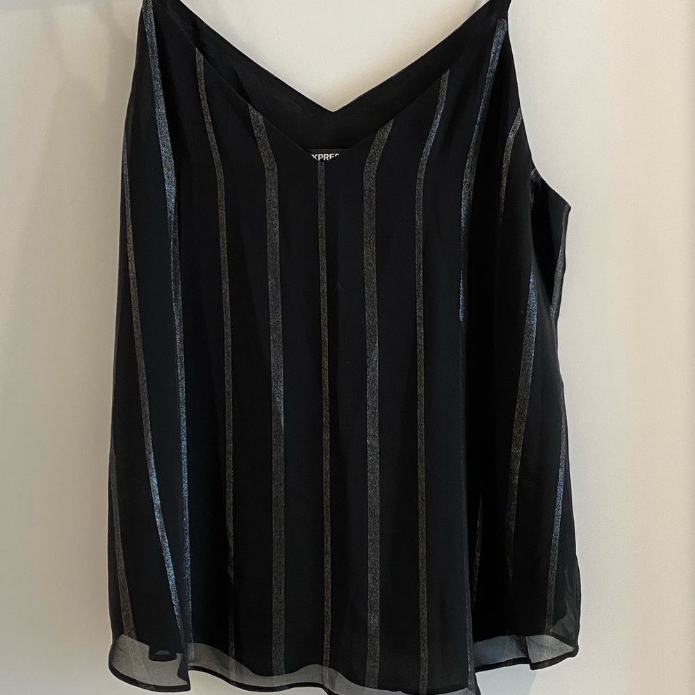 😁 Black blouse tank top with grey glitter stripes